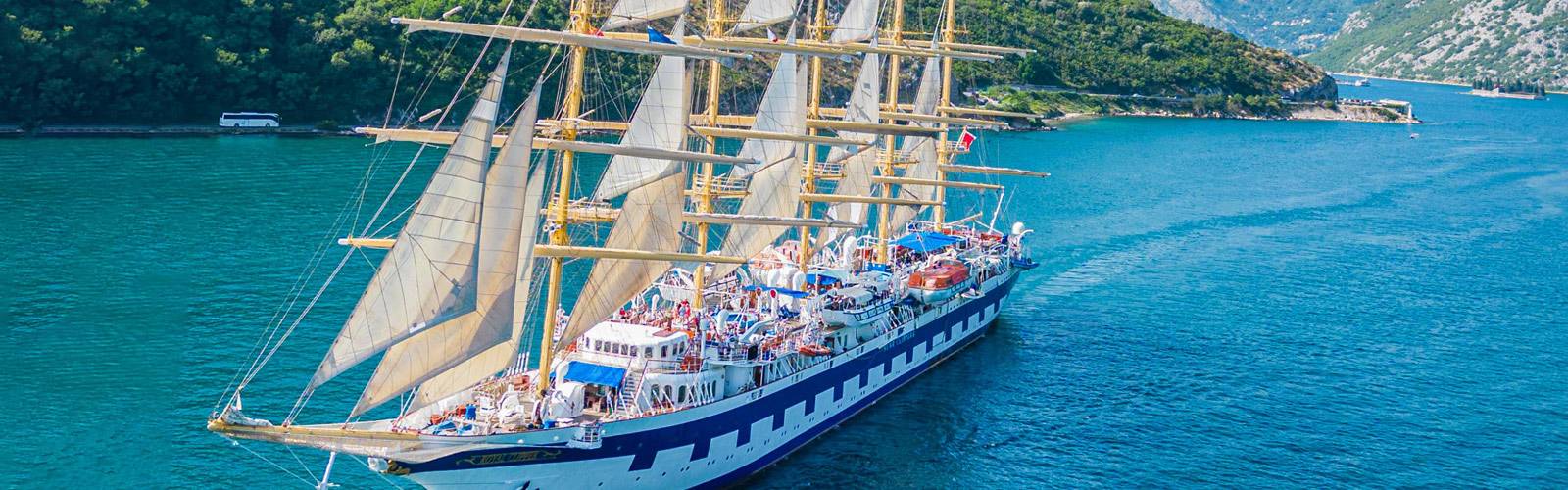 Luka Kotor - Cruise ships